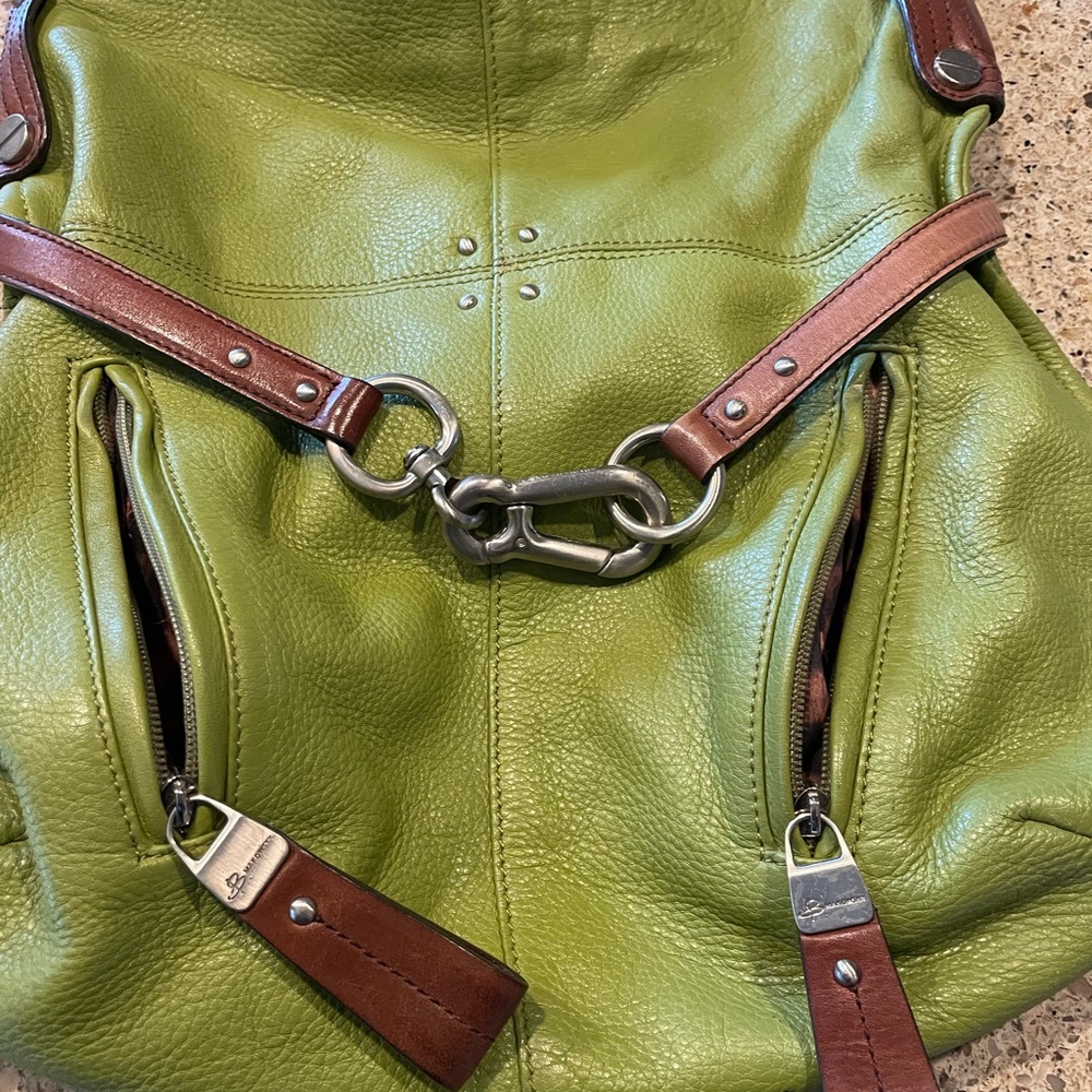 B. Makowsky Avocado Green Bag w/ Shoulder Cross Body Strap - Picture 2 of 6